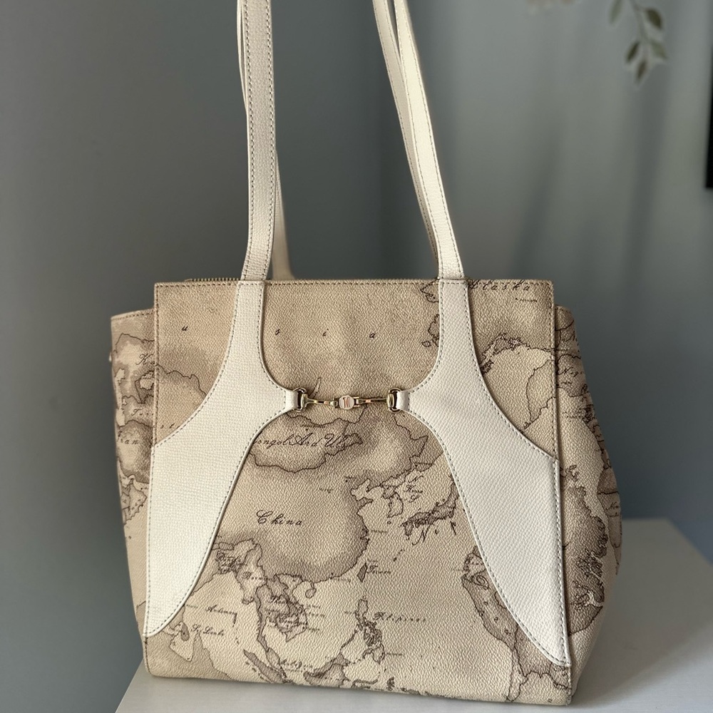 Alviero Martini Backpack/Hand bag